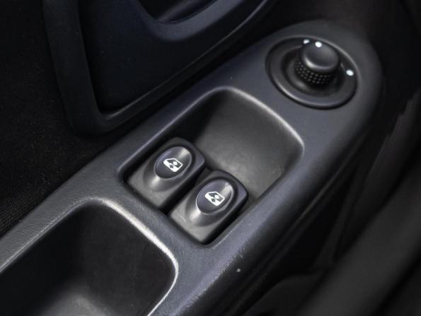 Renault Symbol I Рестайлинг с пробегом 2006 года, цена 399 000 рублей, 133172 км, седан, Автокод Объявления