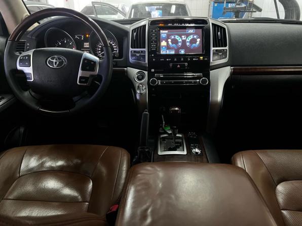 Toyota Land Cruiser 200 Series Рестайлинг 1 с пробегом 2015 года, цена 3 583 000 рублей, 226200 км, внедорожник, Автокод Объявления