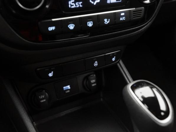 Hyundai Solaris II Рестайлинг с пробегом 2021 года, цена 1 800 000 рублей, 70160 км, седан, Автокод Объявления
