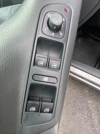 Volkswagen Tiguan I с пробегом 2009 года, цена 999 000 рублей, 239000 км, внедорожник, Автокод Объявления