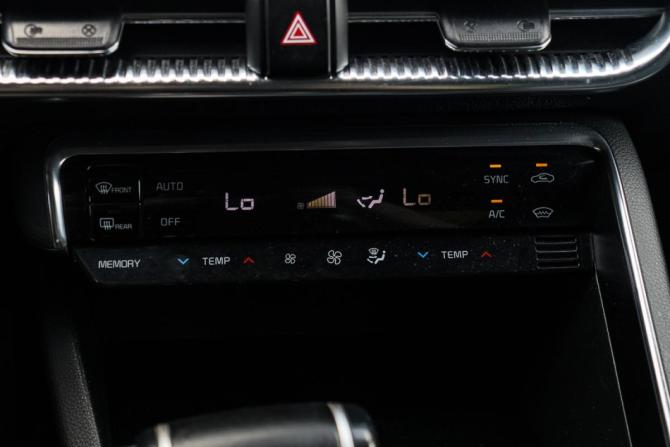 Kia K5 III с пробегом 2021 года, цена 2 770 000 рублей, 80791 км, седан, Автокод Объявления