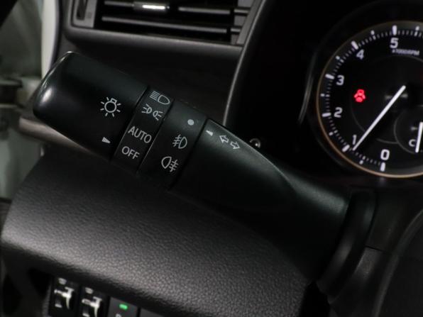 Suzuki Ertiga II с пробегом 2022 года, цена 2 090 000 рублей, 59620 км, компактвэн, Автокод Объявления