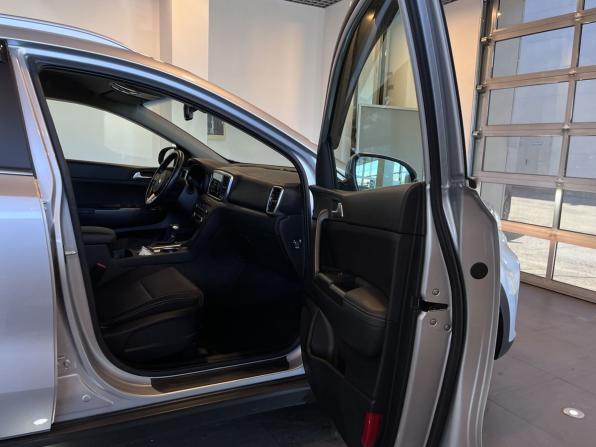Kia Sportage IV Рестайлинг с пробегом 2021 года, цена 2 600 000 рублей, 41287 км, внедорожник, Автокод Объявления