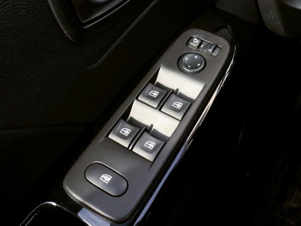 Renault Kaptur I Рестайлинг с пробегом 2020 года, цена 1 739 000 рублей, 74102 км, внедорожник, Автокод Объявления