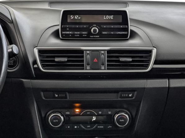 Mazda 3 III (BM) с пробегом 2014 года, цена 1 350 000 рублей, 125401 км, хэтчбек, Автокод Объявления