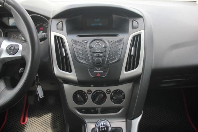 Ford Focus III с пробегом 2013 года, цена 650 000 рублей, 230410 км, универсал, Автокод Объявления
