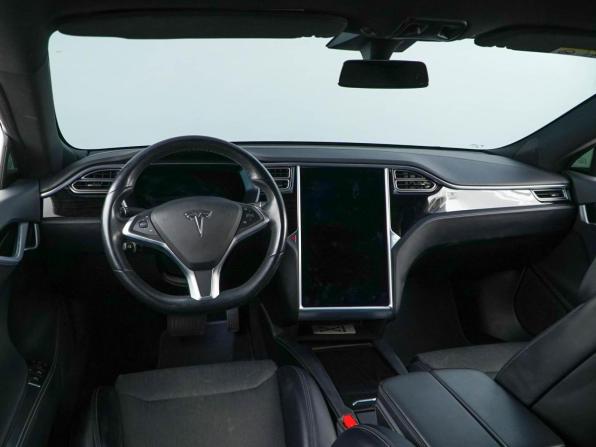 Tesla Model S I Рестайлинг с пробегом 2018 года, цена 3 176 016 рублей, 101247 км, лифтбек, Автокод Объявления