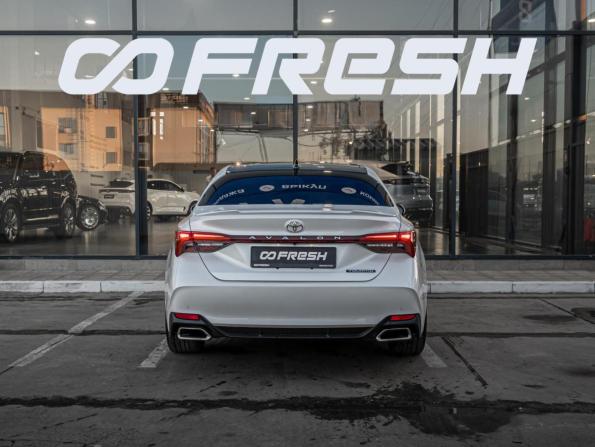 Toyota Avalon V Рестайлинг с пробегом 2022 года, цена 3 330 000 рублей, 121019 км, седан, Автокод Объявления
