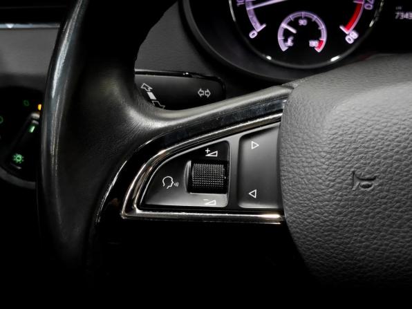 Skoda Octavia III (A7) Рестайлинг с пробегом 2018 года, цена 1 745 000 рублей, 73418 км, лифтбек, Автокод Объявления