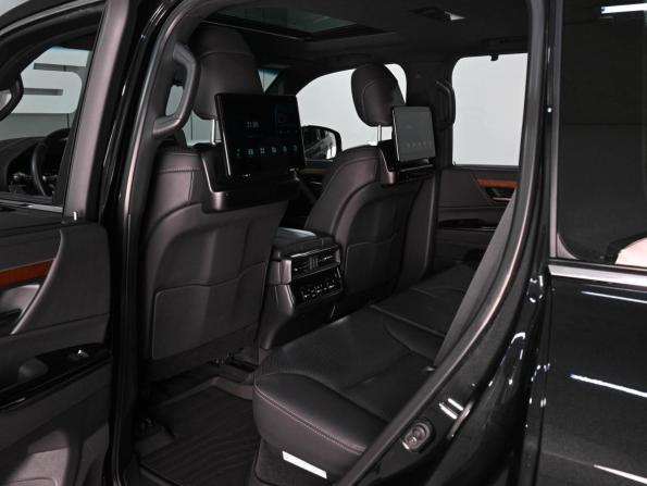 Lexus LX IV с пробегом 2023 года, цена 15 499 000 рублей, 39847 км, внедорожник, Автокод Объявления