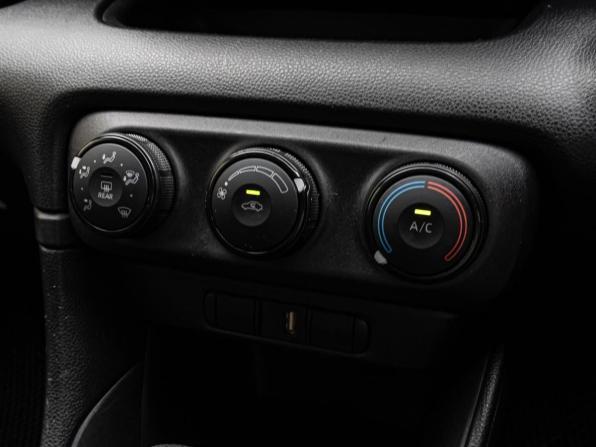 Toyota Yaris IV с пробегом 2020 года, цена 1 240 000 рублей, 47566 км, хэтчбек, Автокод Объявления