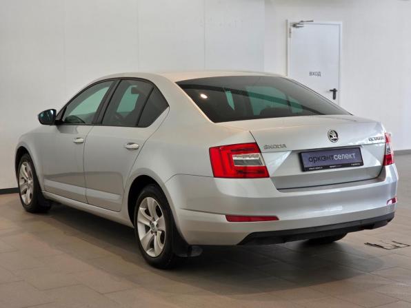Skoda Octavia III (A7) с пробегом 2015 года, цена 1 133 000 рублей, 233288 км, лифтбек, Автокод Объявления