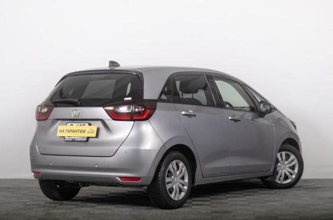Honda Fit IV с пробегом 2021 года, цена 1 429 000 рублей, 83000 км, хэтчбек, Автокод Объявления