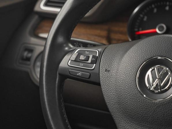 Volkswagen Passat B7 с пробегом 2012 года, цена 1 039 000 рублей, 172200 км, седан, Автокод Объявления