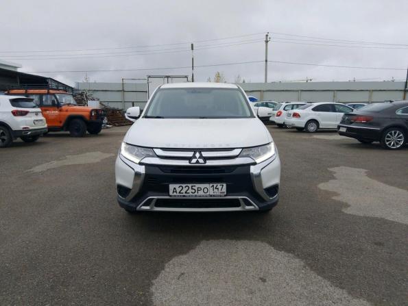Mitsubishi Outlander III Рестайлинг 2 с пробегом 2018 года, цена 1 730 000 рублей, 135500 км, внедорожник, Автокод Объявления