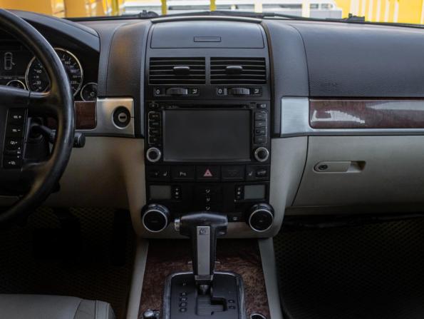 Volkswagen Touareg I Рестайлинг с пробегом 2008 года, цена 1 198 000 рублей, 272463 км, внедорожник, Автокод Объявления