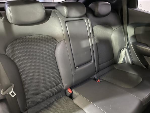 Hyundai ix35 I с пробегом 2012 года, цена 899 000 рублей, 276019 км, внедорожник, Автокод Объявления