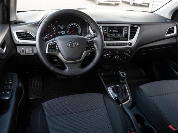 Hyundai Solaris II Рестайлинг с пробегом 2021 года, цена 1 680 000 рублей, 59091 км, седан, Автокод Объявления