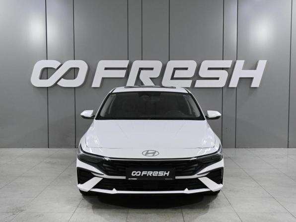 Hyundai Elantra VII (CN7) Рестайлинг с пробегом 2024 года, цена 2 299 000 рублей, 33222 км, седан, Автокод Объявления