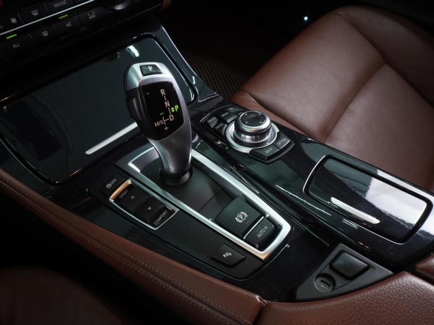 BMW 5 серии VI (F10/F11/F07) Рестайлинг Воронеж  - изображение 15