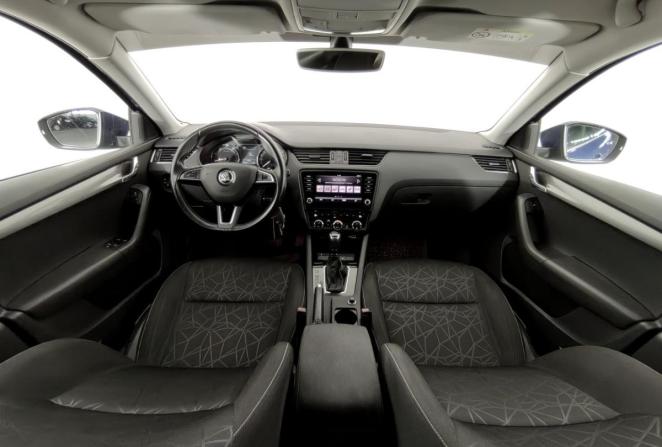 Skoda Octavia III (A7) Рестайлинг с пробегом 2018 года, цена 1 650 000 рублей, 117000 км, лифтбек, Автокод Объявления