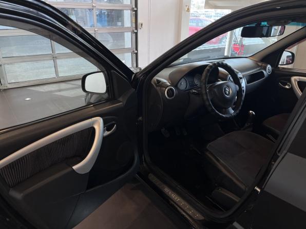 Renault Logan I Рестайлинг с пробегом 2010 года, цена 365 000 рублей, 282037 км, седан, Автокод Объявления