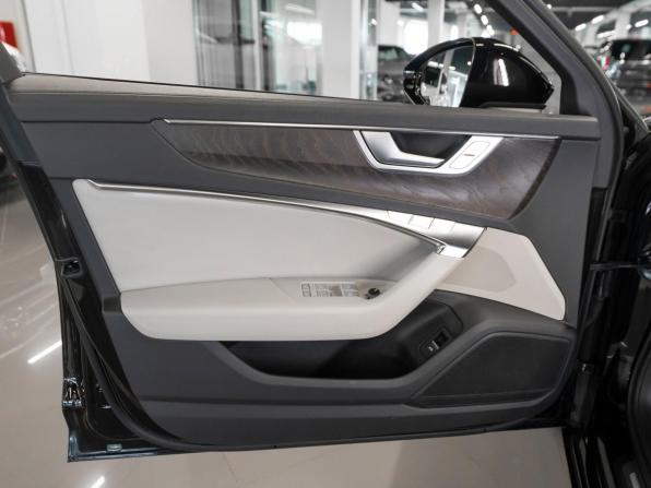 Audi A6 V (C8) с пробегом 2021 года, цена 3 650 000 рублей, 120334 км, седан, Автокод Объявления