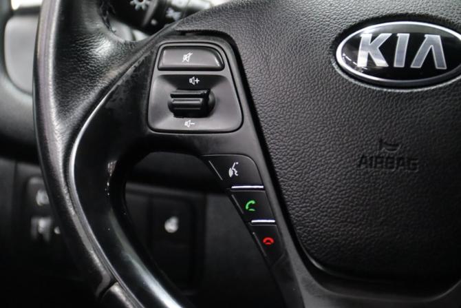 Kia Ceed II Рестайлинг с пробегом 2017 года, цена 795 950 рублей, 281063 км, хэтчбек, Автокод Объявления