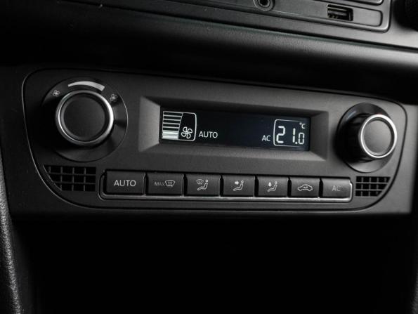 Volkswagen Polo V с пробегом 2013 года, цена 949 000 рублей, 74325 км, седан, Автокод Объявления