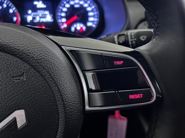 Kia Cerato IV Рестайлинг с пробегом 2021 года, цена 1 650 000 рублей, 246292 км, седан, Автокод Объявления