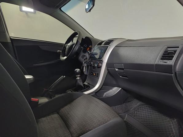 Toyota Corolla X (E140 E150) Рестайлинг с пробегом 2012 года, цена 915 000 рублей, 211000 км, седан, Автокод Объявления