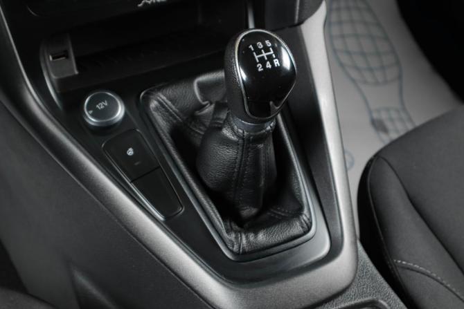 Ford Focus III Рестайлинг с пробегом 2017 года, цена 1 179 000 рублей, 117000 км, седан, Автокод Объявления