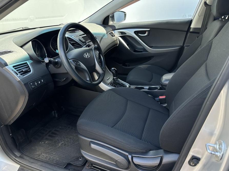 Hyundai Elantra V (MD) Рестайлинг Москва  - изображение 9