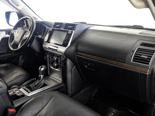 Toyota Land Cruiser Prado 150 Series Рестайлинг 2 с пробегом 2018 года, цена 4 370 000 рублей, 238427 км, внедорожник, Автокод Объявления