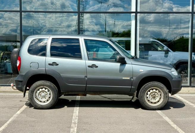 Chevrolet Niva I Рестайлинг с пробегом 2017 года, цена 635 000 рублей, 151683 км, внедорожник, Автокод Объявления