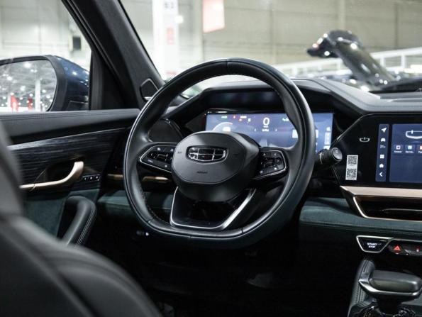 Geely Monjaro I с пробегом 2023 года, цена 3 049 989 рублей, 54631 км, внедорожник, Автокод Объявления