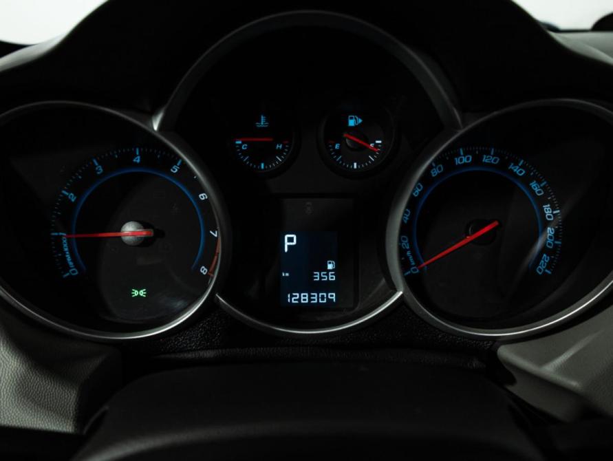 Chevrolet Cruze I Рестайлинг Санкт-Петербург  - изображение 13