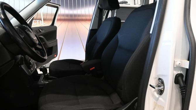 Skoda Yeti I с пробегом 2013 года, цена 729 000 рублей, 236989 км, внедорожник, Автокод Объявления