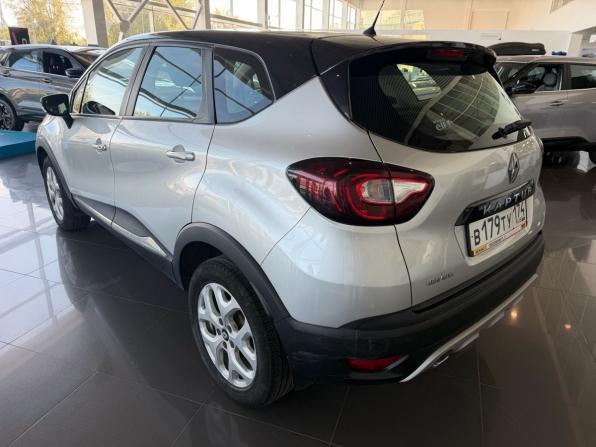 Renault Kaptur I с пробегом 2016 года, цена 1 349 000 рублей, 128015 км, внедорожник, Автокод Объявления