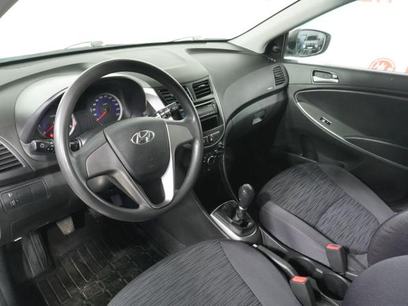 Hyundai Solaris I Рестайлинг с пробегом 2016 года, цена 923 000 рублей, 98533 км, седан, Автокод Объявления