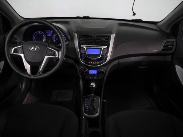 Hyundai Solaris I с пробегом 2013 года, цена 699 000 рублей, 236136 км, хэтчбек, Автокод Объявления
