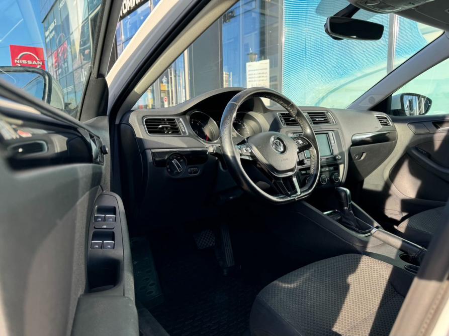 Volkswagen Jetta VI Рестайлинг Архангельск  - изображение 10