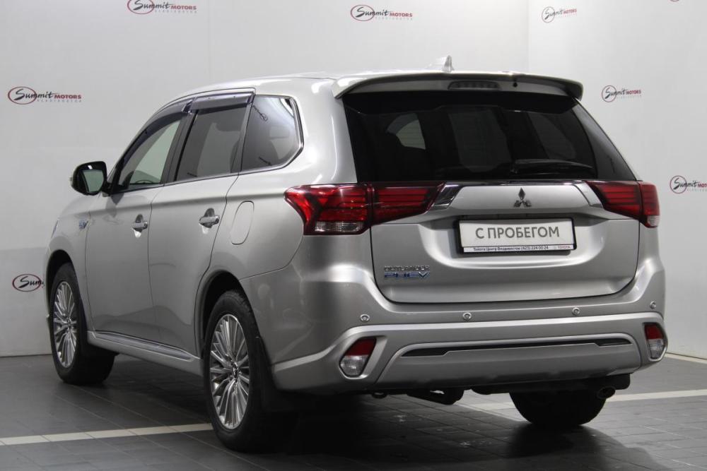 Mitsubishi Outlander III Рестайлинг 3 Владивосток  - изображение 6