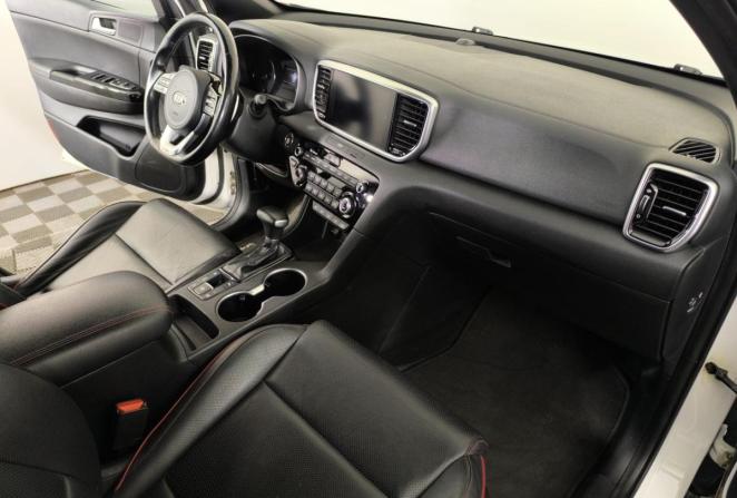 Kia Sportage IV Рестайлинг с пробегом 2018 года, цена 2 200 000 рублей, 192000 км, внедорожник, Автокод Объявления