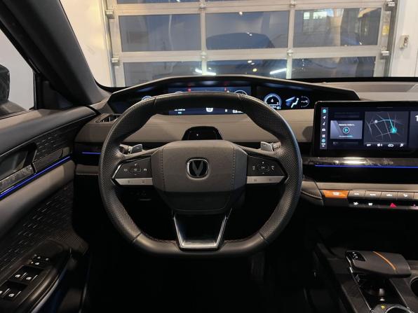 Changan UNI-V I с пробегом 2024 года, цена 2 415 000 рублей, 75177 км, лифтбек, Автокод Объявления