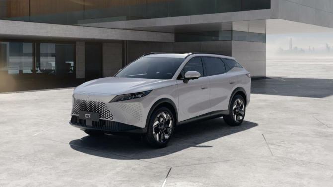 Новый Omoda C7 2026 года, цена 3 499 000 рублей, внедорожник, Автокод Объявления