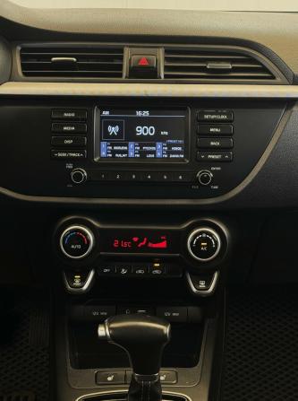 Kia Rio IV с пробегом 2018 года, цена 1 185 000 рублей, 213105 км, хэтчбек, Автокод Объявления