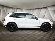 Volkswagen Touareg II Рестайлинг Москва  - изображение 28