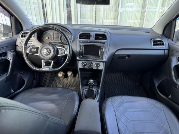 Volkswagen Polo V Рестайлинг с пробегом 2019 года, цена 1 149 000 рублей, 175000 км, седан, Автокод Объявления