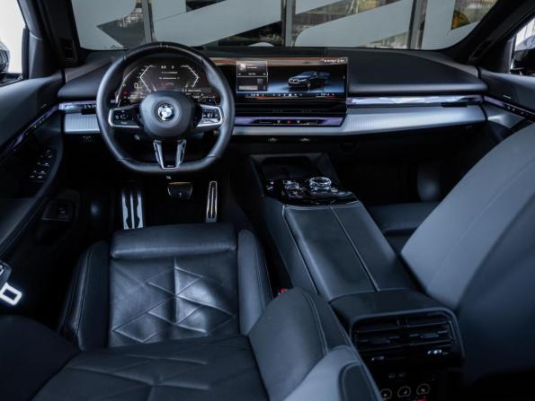 BMW 5 серии VIII (G60/G61/G68) с пробегом 2024 года, цена 7 630 000 рублей, 51929 км, седан, Автокод Объявления